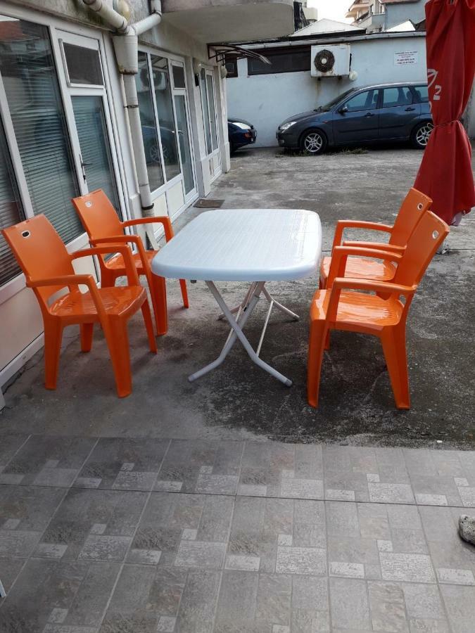 Treti Mart North Apartment Primorsko Exterior foto